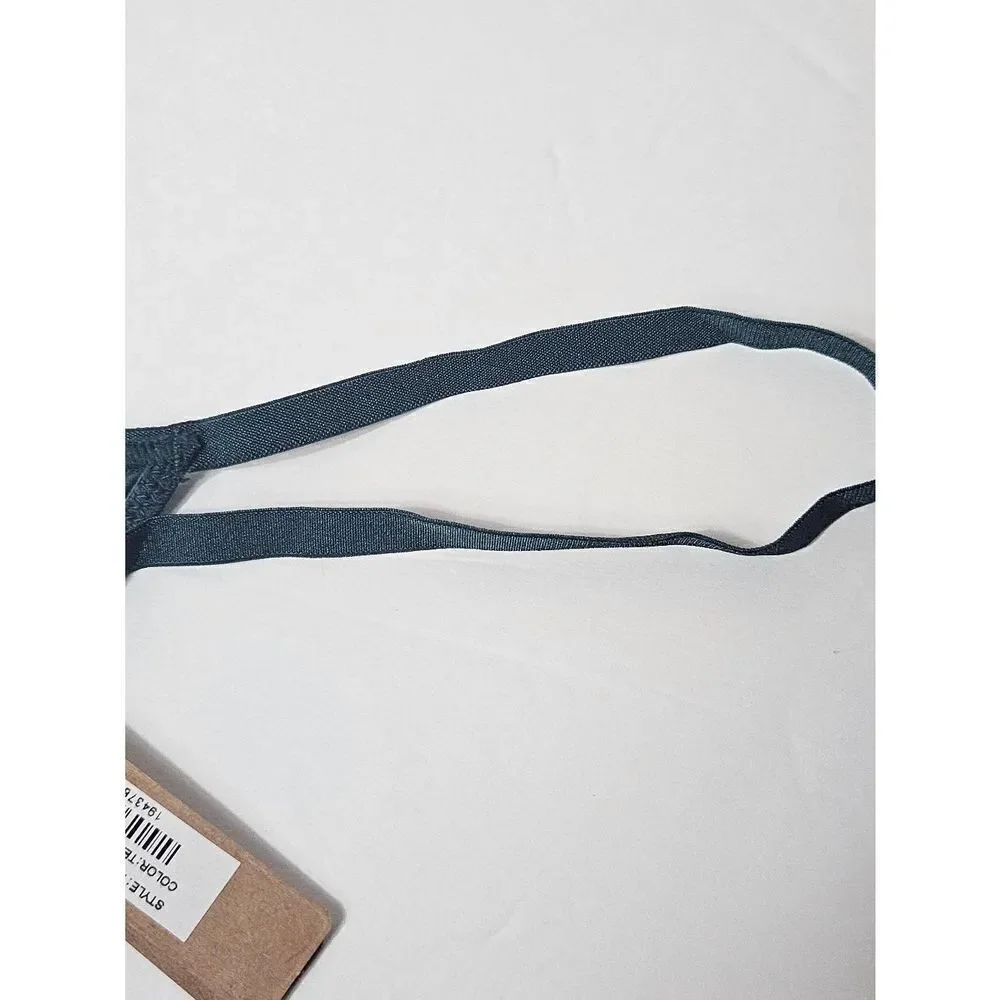 Skims string panty Nwt‎